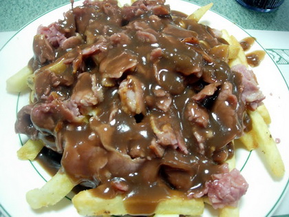 Montréal Smoked Meat Poutine - Zellers Family Diner (Hawkesbury) - MaPoutine.ca