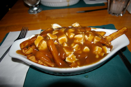 Poutine sauce hot chicken - Fromagerie La Bourgade (Thetford Mines) - MaPoutine.ca